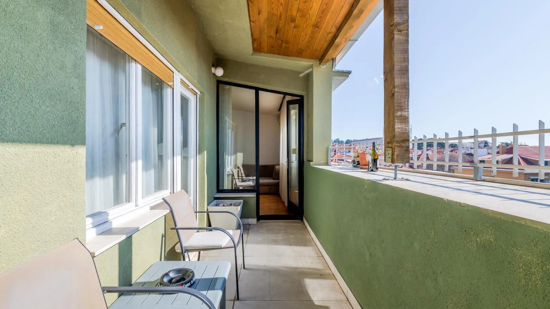 Apartment Beautiful City View Split