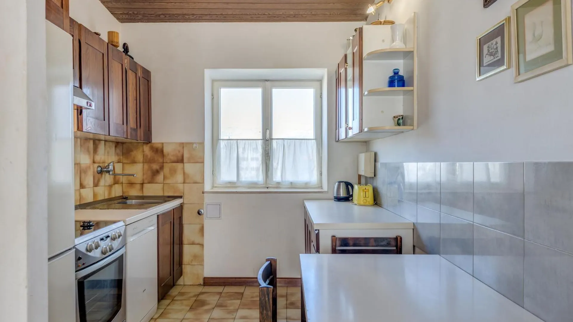 Apartment Beautiful City View Split