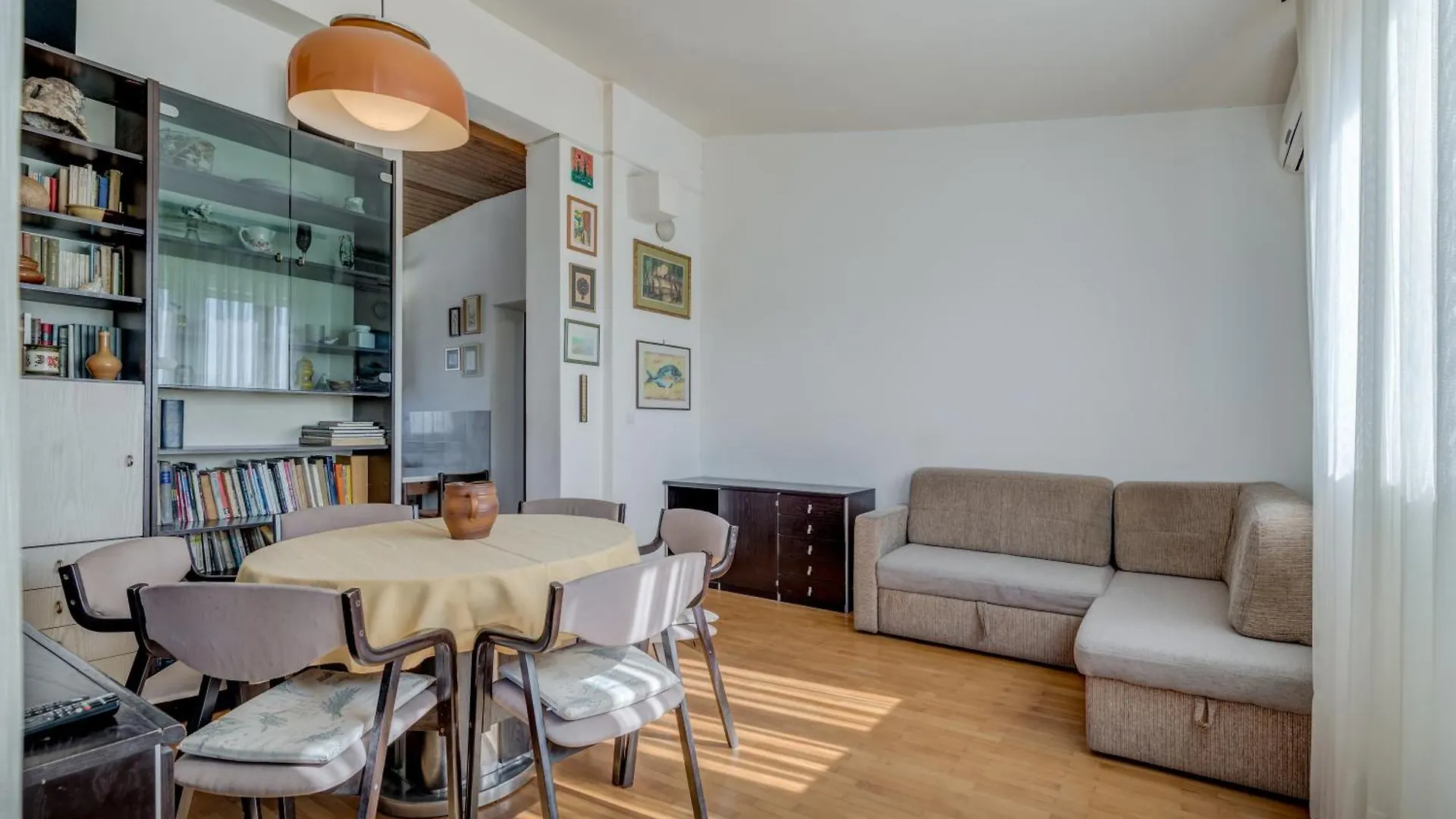 Apartment Beautiful City View Split
